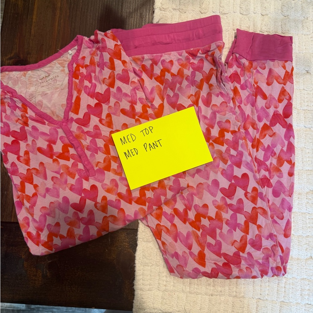 Long sleeve women’s little Sleepies pink heart set